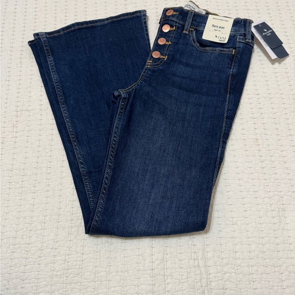 Abercrombie Kids Jeans - Picture 3 of 6
